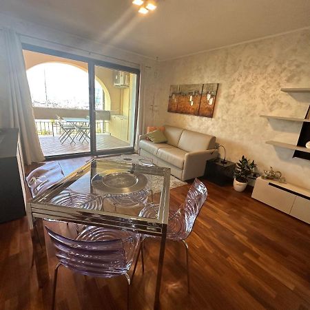 Al Porticciolo Apartment Múggia Екстериор снимка